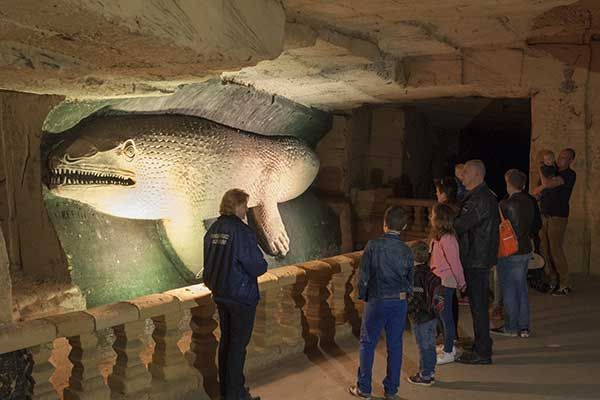 Gemeindehohle Valkenburg Limburg Niederlande Das Ausgraben der Hohle begann vor etwa 2000 Jahren als die Romer den Mergel anfingen abzugraben