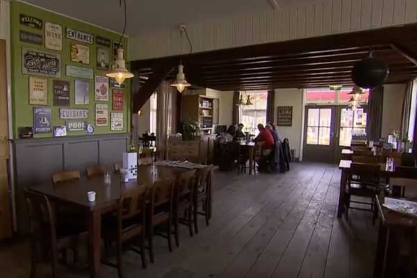 Restaurant De Rietstulp in Giethoorn Niederlande hat verschiedene Arrangements fur Jung und Alt zu bieten