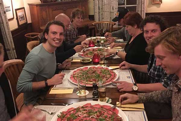 Essen gehen mit Gruppen und Busreisegruppen in den Niederlanden