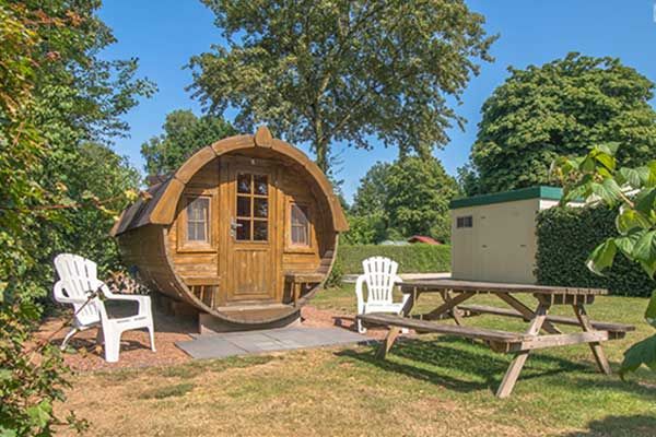 Uebernachten in einem Schlaffass in den Niederlanden