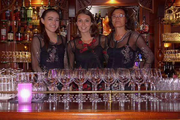 Auch Weinliebhaber koennen sich auf das indonesische Restaurant in Sneek freuen