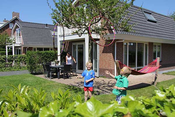 Bungalowpark De Gouden Spar liegt im Windschatten der niederlandische Dunen