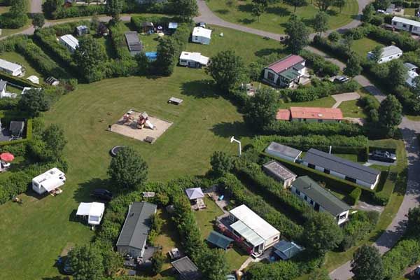 Bezahlbarer Camping nahe der Kueste in den Niederlanden