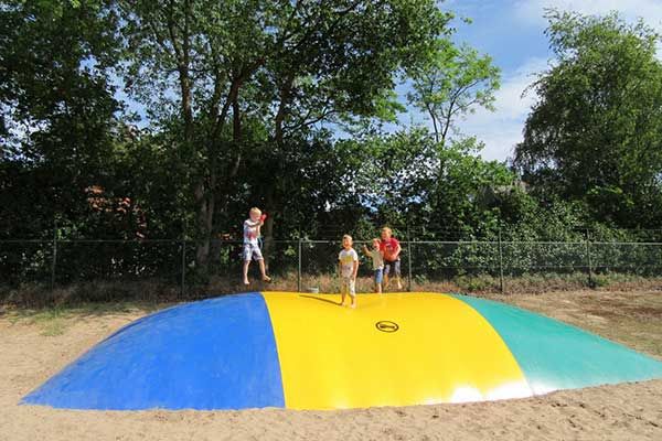 Airtrampolin Camping de Geuldert Niederlande