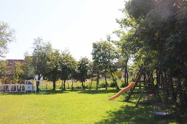 Spielwiese Ferienwohnung Ameland Niederlande