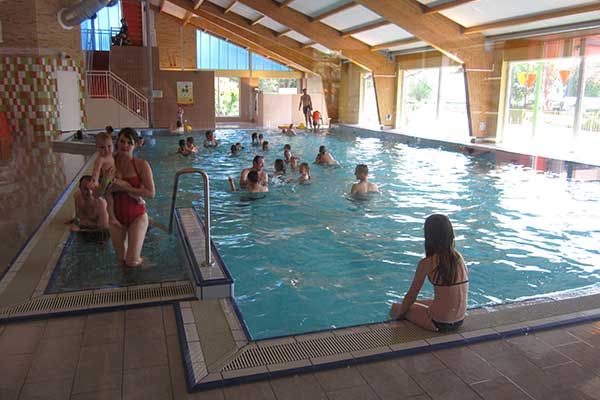 Schwimmbad Campingplatz Zeeland Niederlande